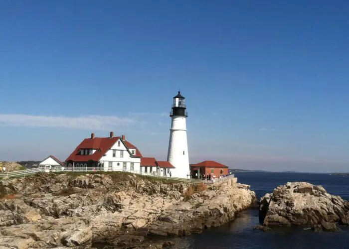 Join us for the 5 lighthouse bicycle tour of Portland, Maine featuring the Maine coast, lighthouses, and Portland’s history.